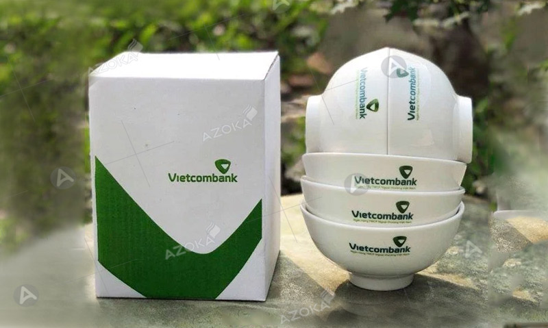 Mẫu hộp đựng quà tặng của Vietcombank do Azoka thiết kế