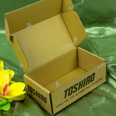 Mẫu hộp carton nắp gài công tắc thương hiệu Toshiro