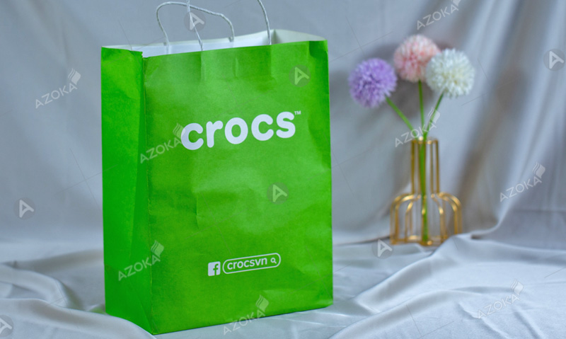 Mẫu túi giấy đựng giày dép Crocs