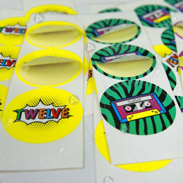 Sticker Cua Mẫu sticker đẹp nhiều kiểu dạng của Twelve