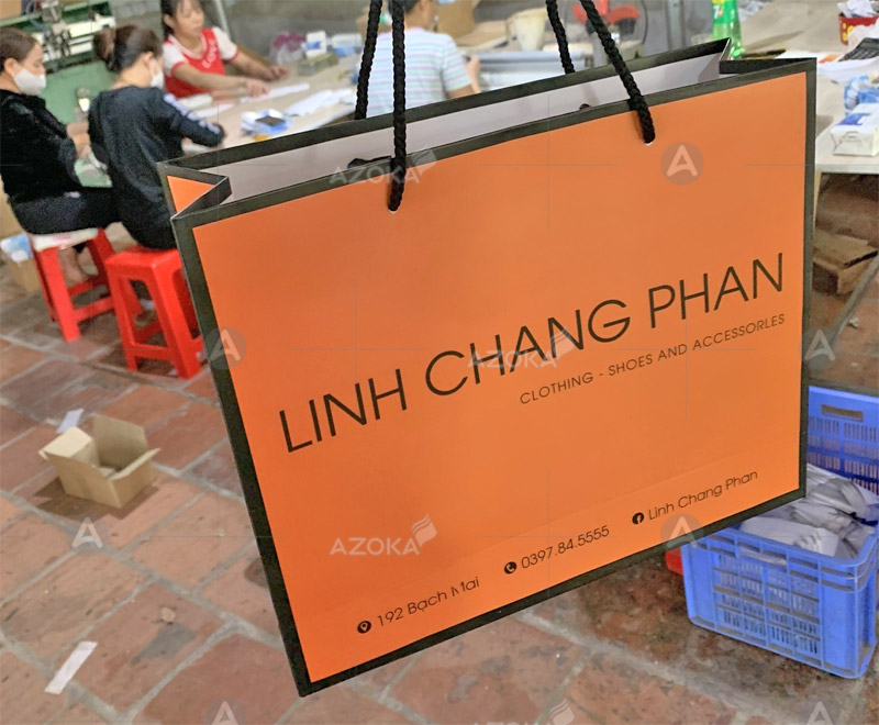 Túi giấy couche cao cấp đựng quần áo thời trang cửa hàng Linh Chang Phan