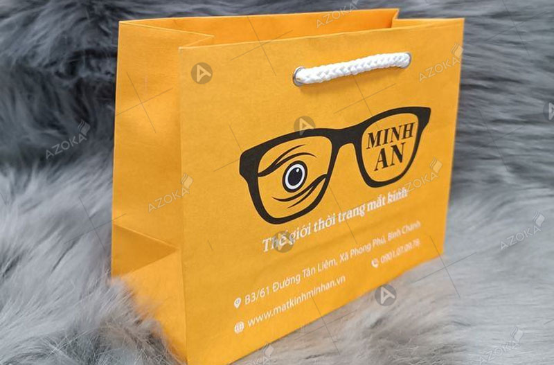Túi giấy đựng mắt kính cửa hàng Thế giới thời trang mắt kính
