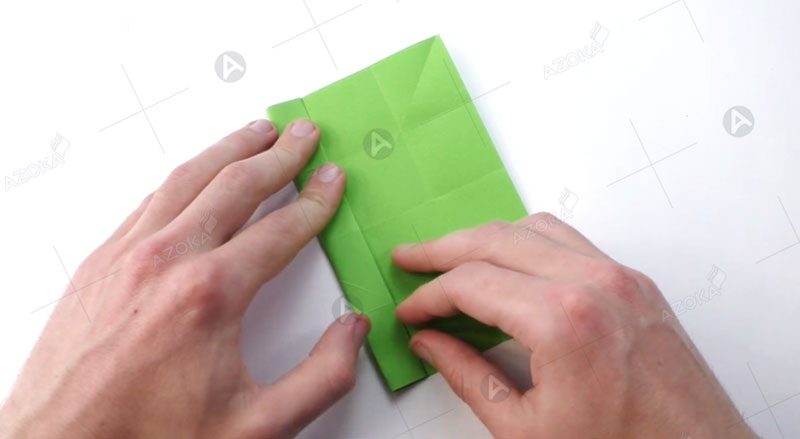 Cách gấp hộp giấy đựng quà hình kẹo bước 4