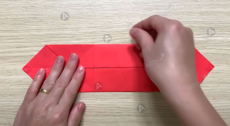 Thực hiện tạo các nếp gấp cho tờ giấy làm hộp giấy hình trái tim bước 7