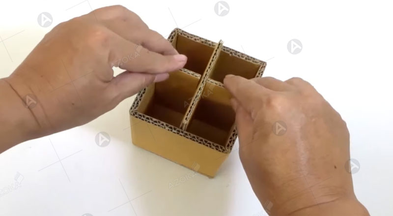 Cách làm hộp bút đựng bằng bìa carton đơn giản bước 6