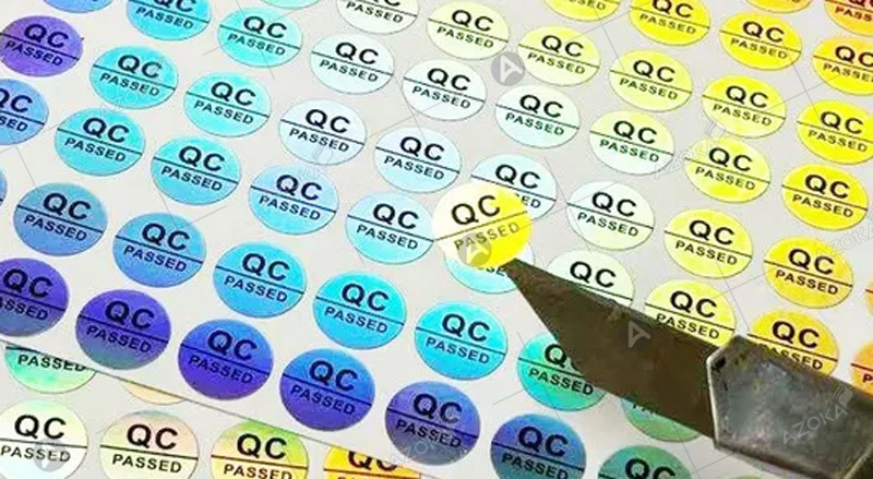 Mẫu tem QC pass đẹp 7 màu hologram
