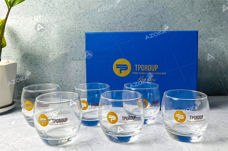In hộp quà theo yêu cầu của khách hàng, thiết kế đến khi nào Quý khách hài lòng